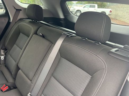 Used 2023 GMC Terrain SLE w/ Driver Convenience Package image 25