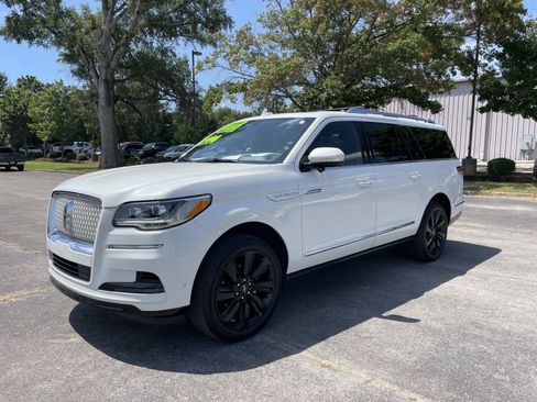 Used 2022 Lincoln Navigator L Reserve w/ Monochromatic Package RWD image 7