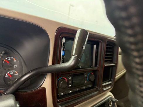 Used 2003 Chevrolet Silverado 2500 LT image 20