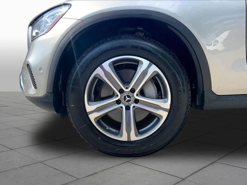 Used 2020 Mercedes-Benz GLC 300 4MATIC image 11