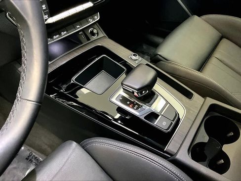 Certified 2023 Audi Q5 2.0T Premium w/ Convenience Package image 17