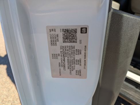 Used 2023 Chevrolet Express 3500 LS image 30