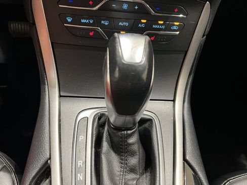 Used 2016 Ford Edge SEL w/ Equipment Group 201A FWD image 15