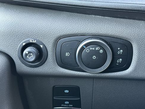 Used 2023 Ford Transit 350 XLT image 30