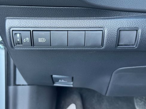 Used 2025 Toyota Corolla LE image 15