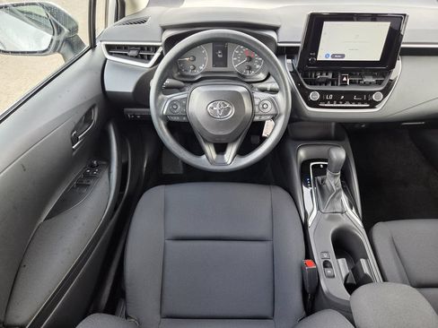 Used 2025 Toyota Corolla LE FWD image 13