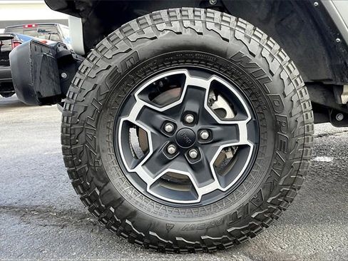 Certified 2022 Jeep Gladiator Mojave image 8