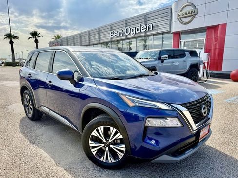 Certified 2023 Nissan Rogue SV image 1