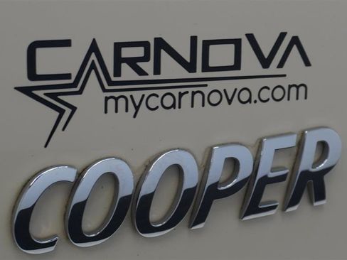 Used 2019 MINI Cooper 2-Door Hardtop w/ Storage Package FWD image 32