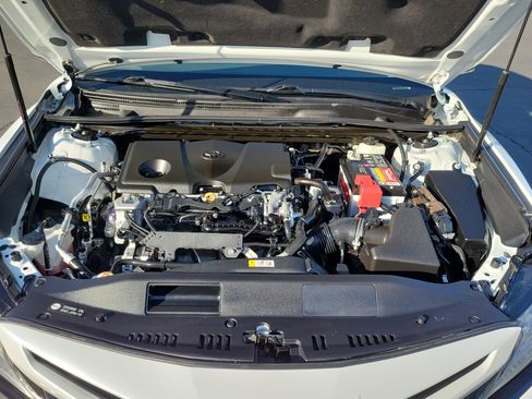 Used 2020 Toyota Camry XSE FWD image 15