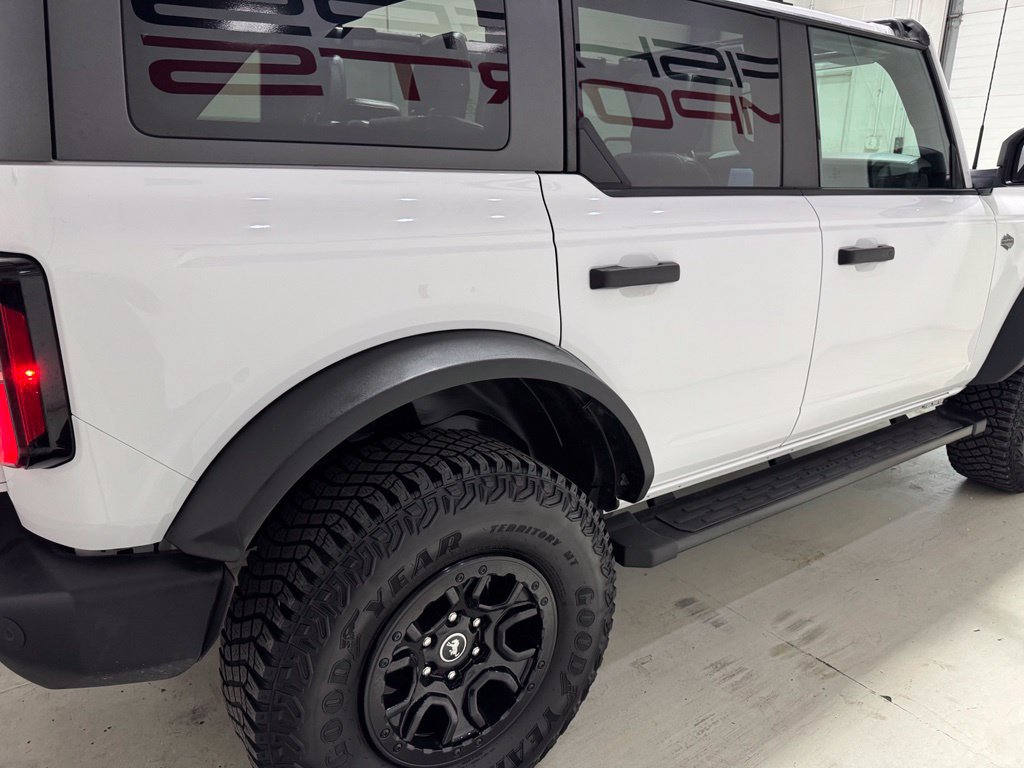 Used 2023 Ford Bronco Wildtrak AWD/4WD image 7