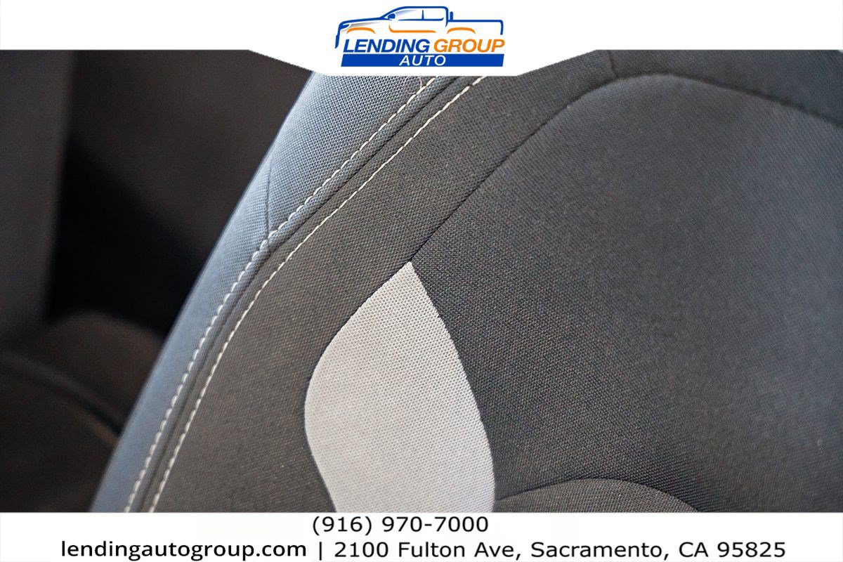 Used 2019 Chevrolet Camaro LT RWD image 22