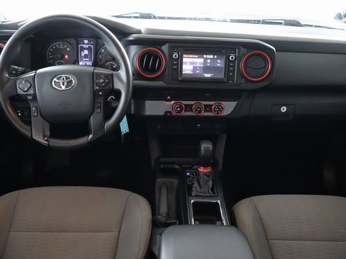 Used 2019 Toyota Tacoma SR image 15
