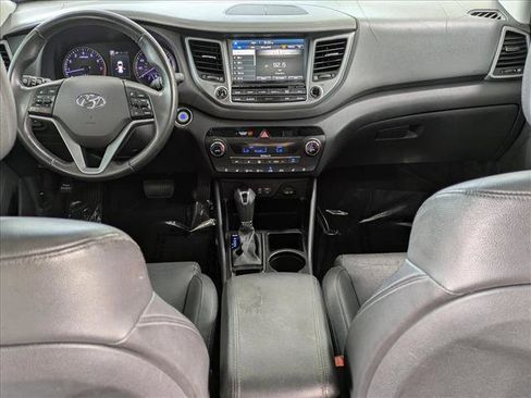 Used 2016 Hyundai Tucson Limited w/ Option Group 03 FWD image 22