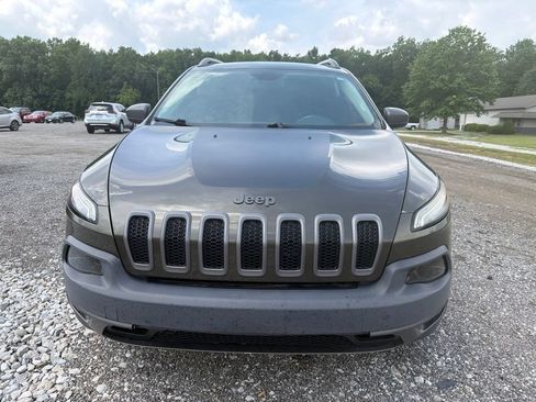 Used 2015 Jeep Cherokee Trailhawk w/ Cold Weather Group AWD/4WD image 1