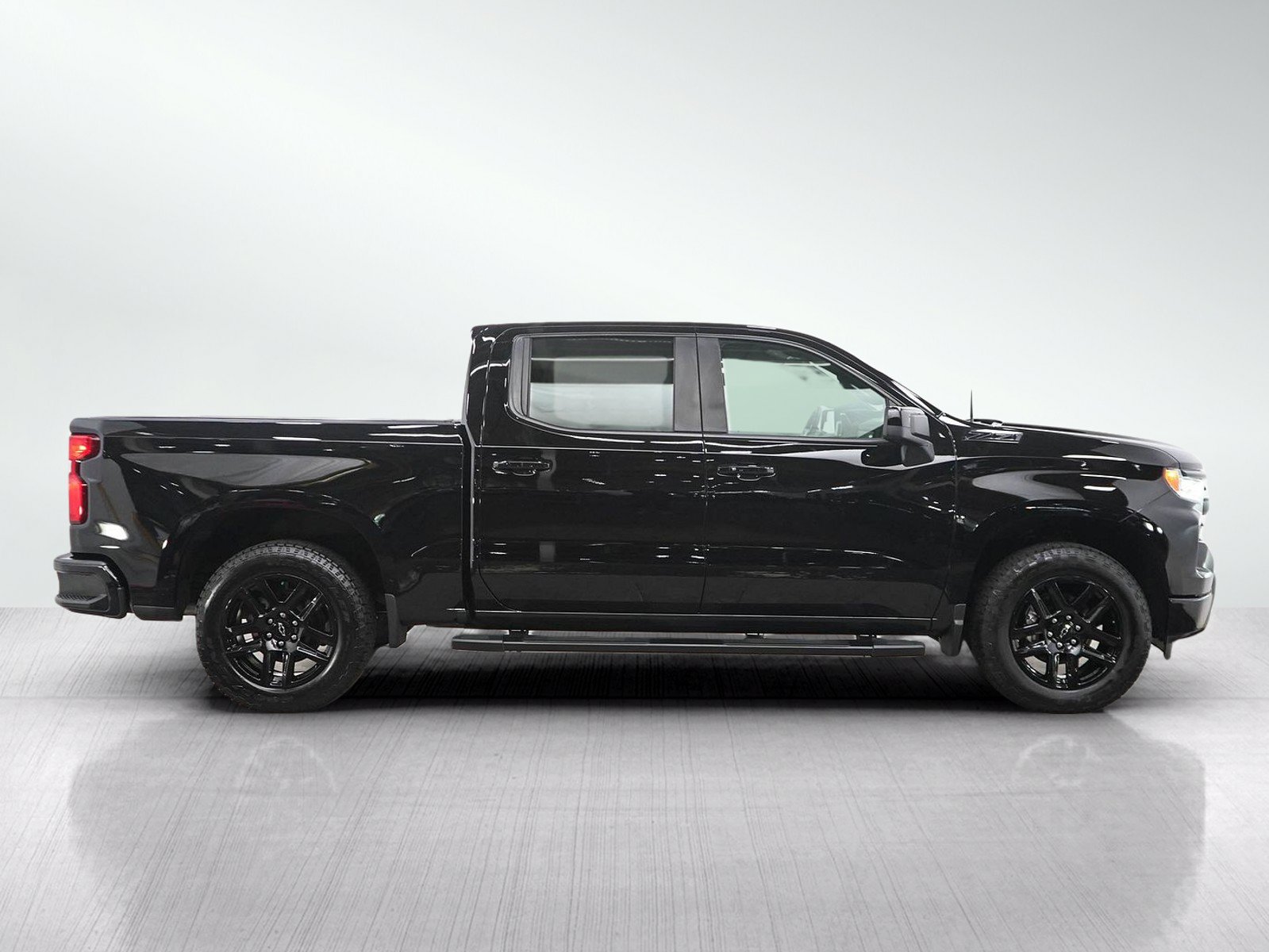 Used 2024 Chevrolet Silverado 1500 RST w/ Convenience Package II AWD/4WD image 6