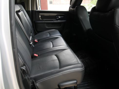 Used 2018 RAM 2500 Laramie w/ Sport Appearance Group AWD/4WD image 42