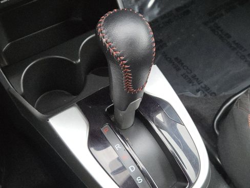 Used 2018 Honda Fit Sport image 27