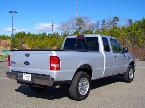Used 2010 Ford Ranger XLT image 2