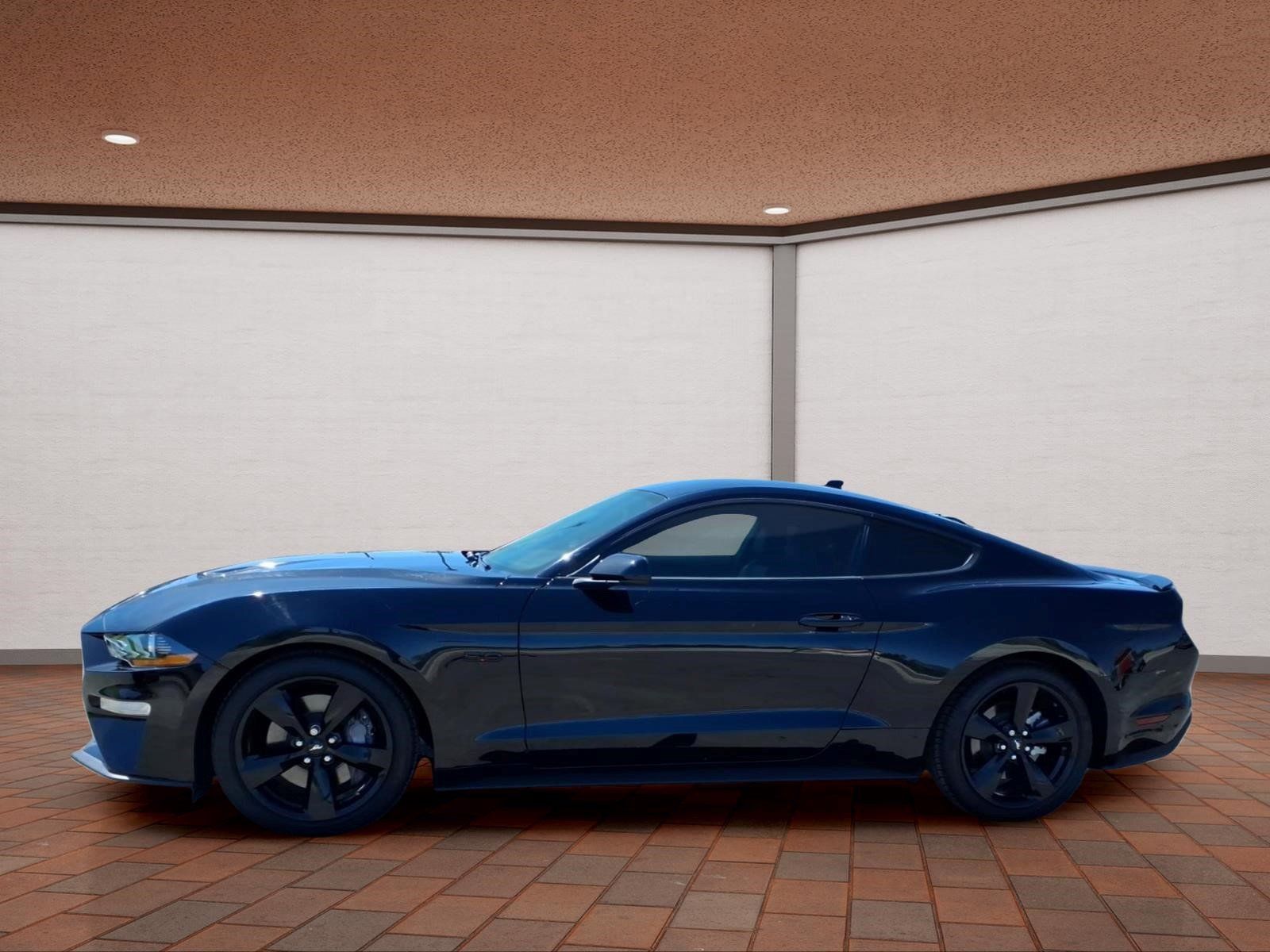 Used 2022 Ford Mustang GT Premium w/ Black Accent Package RWD image 5
