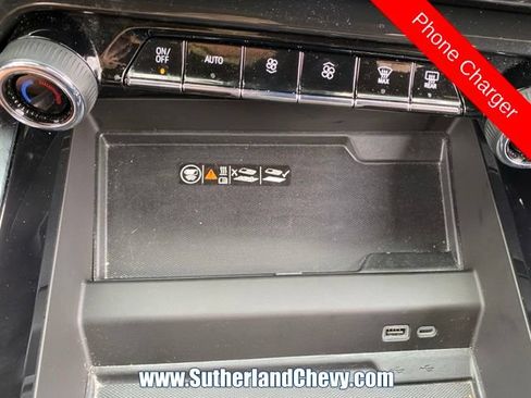 Used 2025 Chevrolet Tahoe LT AWD/4WD image 34