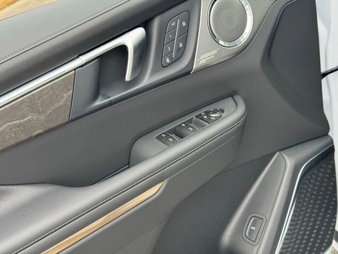 New 2026 Buick Enclave Avenir w/ Super Cruise Package image 19