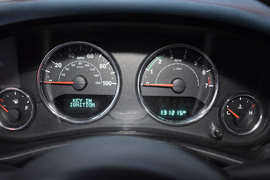 Used 2015 Jeep Wrangler Unlimited Sahara AWD/4WD image 36