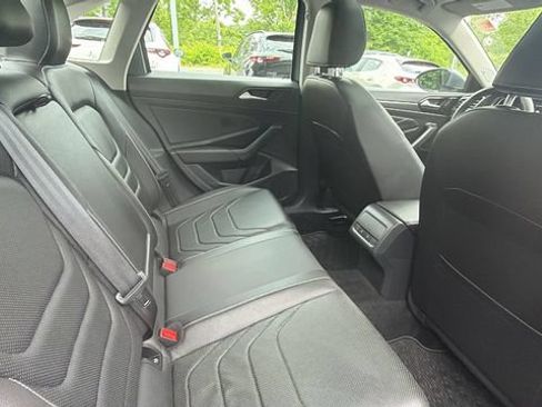 Used 2022 Volkswagen Jetta SEL FWD image 20