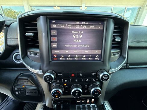 Used 2019 RAM 3500 Laramie image 14