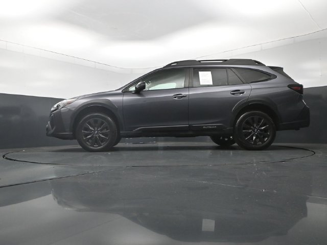 Used 2025 Subaru Outback Onyx Edition AWD/4WD image 33