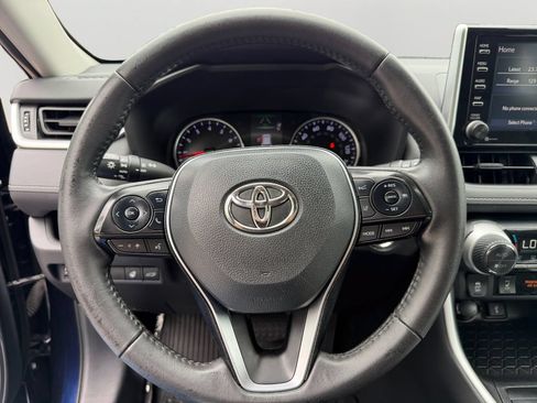 Used 2021 Toyota RAV4 XLE w/ Convenience Package AWD/4WD image 19