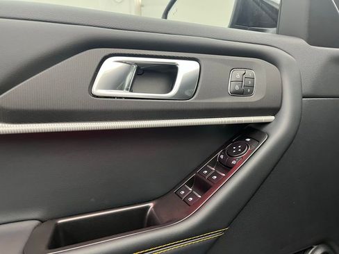 New 2026 Ford Explorer Tremor w/ Tremor Convenience Package image 19