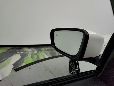 Used 2020 BMW 330i Sedan w/ M Sport Package RWD image 16