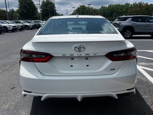 Used 2024 Toyota Camry SE FWD image 14