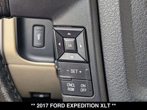 Used 2017 Ford Expedition XLT AWD/4WD image 6