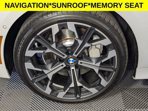 Used 2025 BMW 330i 330i image 8