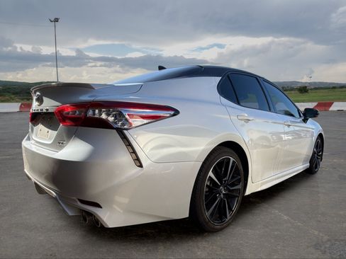 Used 2020 Toyota Camry XSE w/ Navigation Package FWD image 3