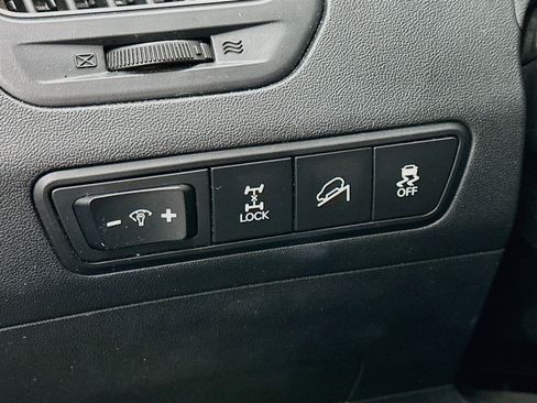 Used 2012 Hyundai Tucson GLS AWD/4WD image 17