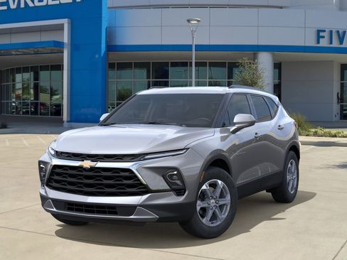 New 2026 Chevrolet Blazer LT w/ Convenience Package FWD image 6