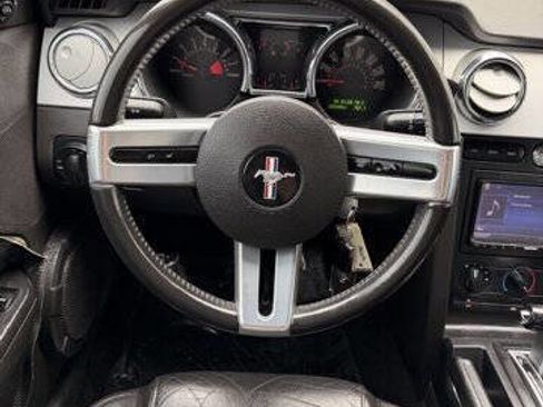 Used 2006 Ford Mustang GT image 14