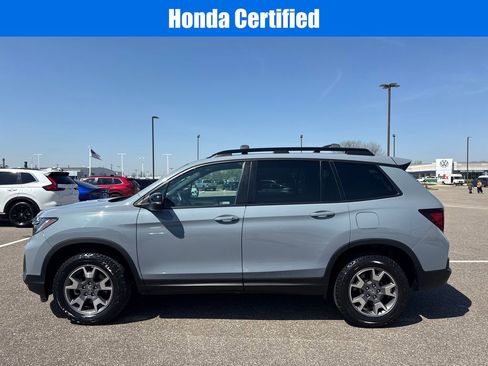 Certified 2023 Honda Passport TrailSport image 5