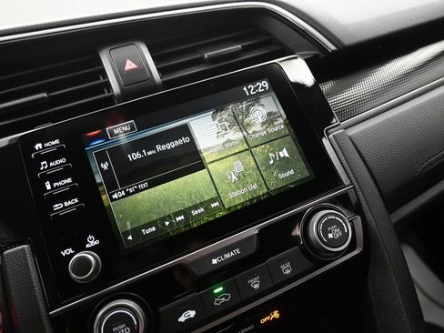 Used 2020 Honda Civic Sport image 17