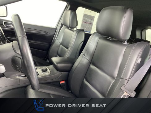 Used 2022 Jeep Grand Cherokee Limited image 19
