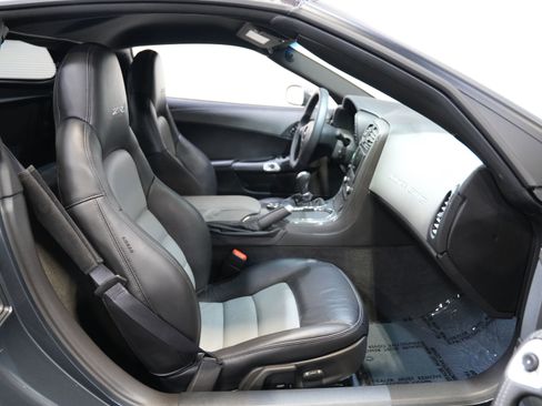Used 2009 Chevrolet Corvette ZR1 w/ Preferred Equipment Group RWD image 33