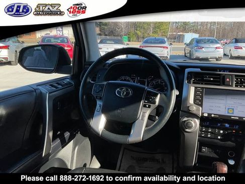 Used 2020 Toyota 4Runner Limited image 17