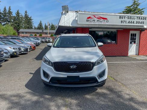 Used 2016 Kia Sorento AWD w/ LX Convenience Package image 6