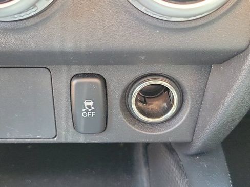 Used 2024 Mitsubishi Outlander Sport ES AWD/4WD image 27