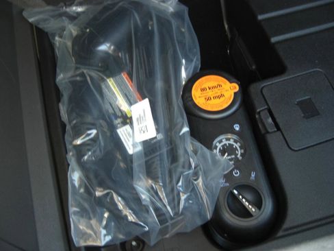Used 2014 Chevrolet Volt Premium w/ Premium Trim Package FWD image 14
