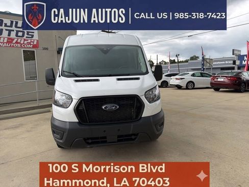 Used 2023 Ford Transit 250 Medium Roof RWD image 4