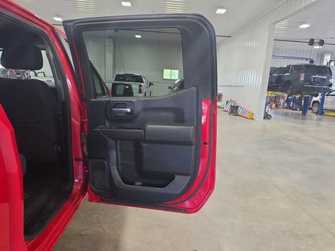 Used 2022 Chevrolet Silverado 1500 LT AWD/4WD image 27